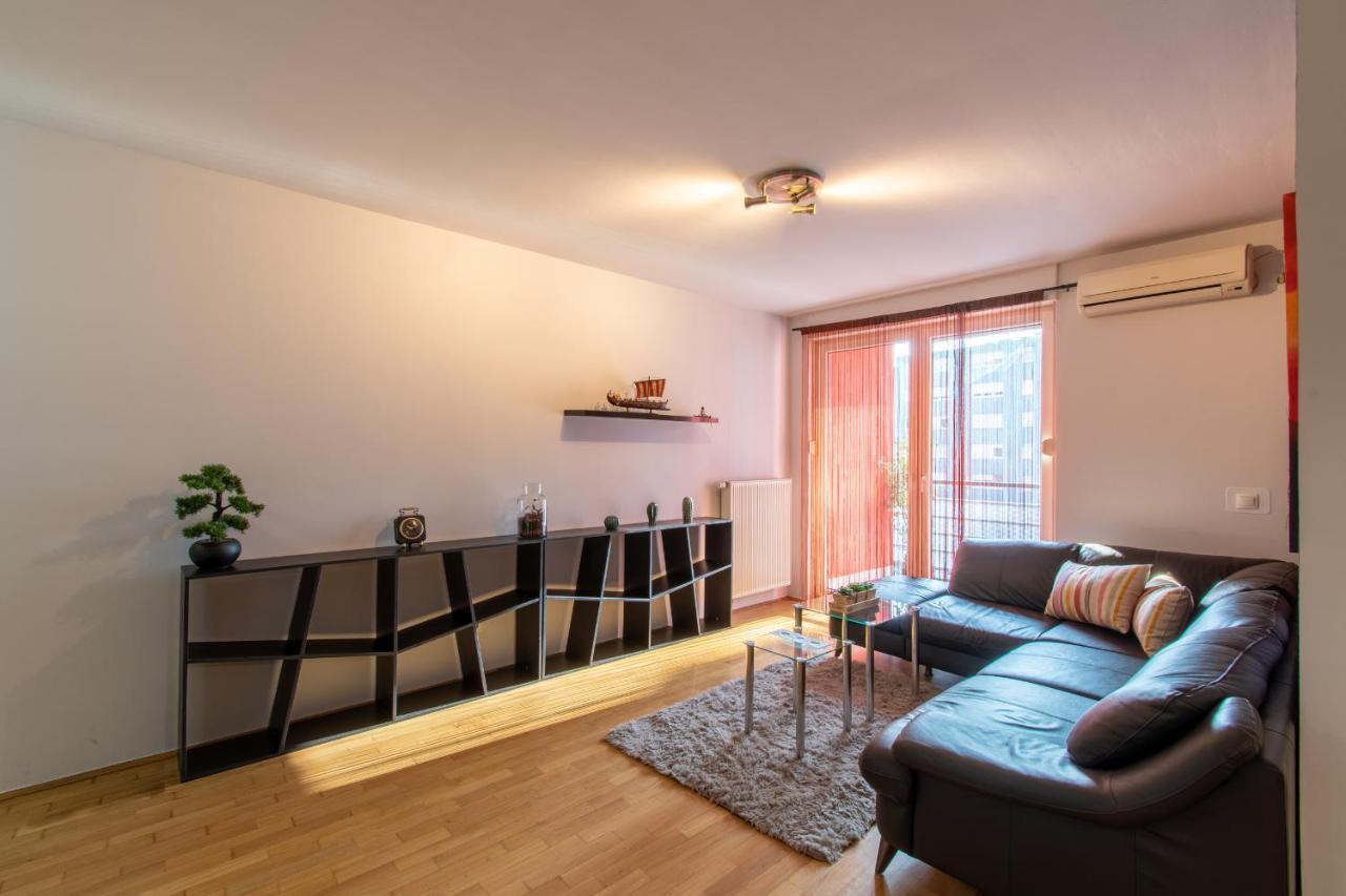 Flexible Selfcheckins 31 - Zagreb - Garage - Loggia - New Apartman Kültér fotó